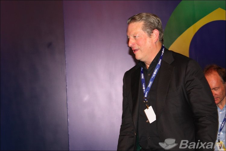 Al Gore defendeu a liberdade da internet