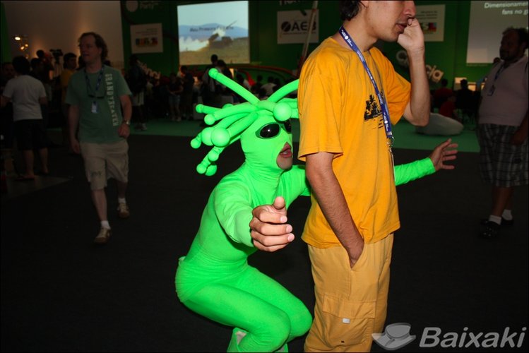 Cosplays e personagens divertidos aparecem a todo momento na Campus Party