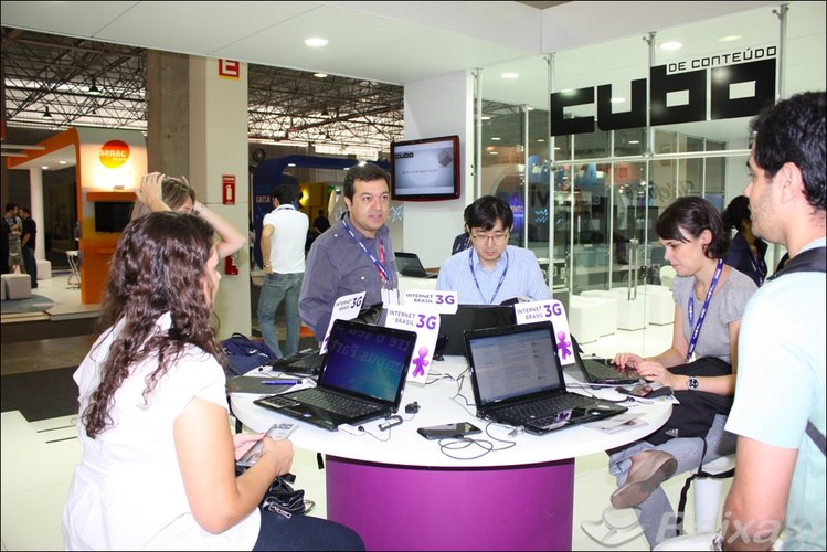 Estande da Vivo na Campus Party Brasil 2011