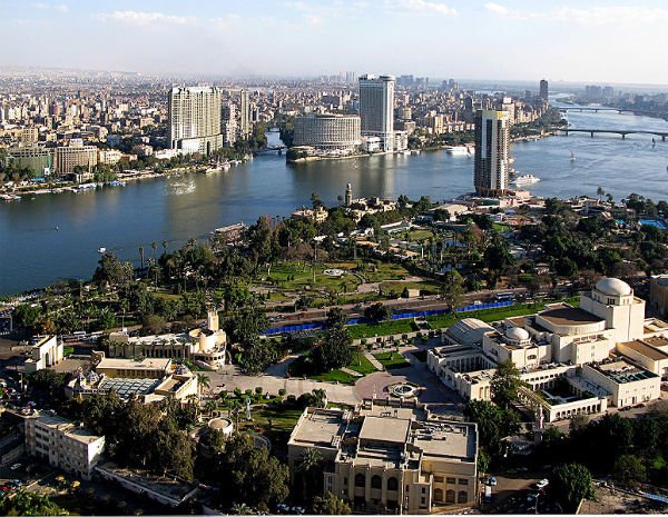 Cidade do Cairo, capital do país, amanheceu sem internet nesta sexta-feira
