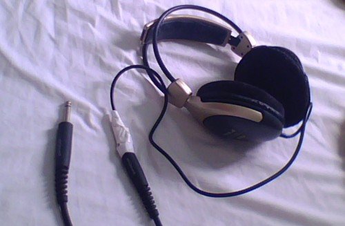 Headset de fita crepe.