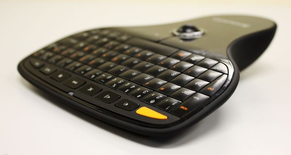 Design do Lenovo Mini Wireless Keyboard N5901