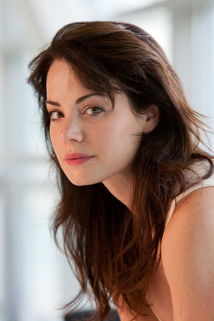 Supergirl: Erica Durance, a Lois Lane de Smallville, substitui atriz no  papel de Alura | Minha Série