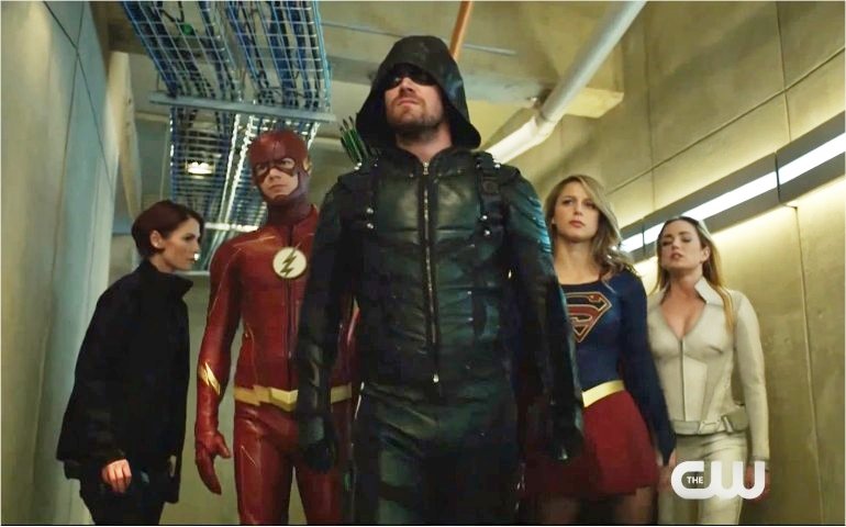 Crisis On Earth X Teaser Promove Crossover Das Séries Com Heróis Da Dc